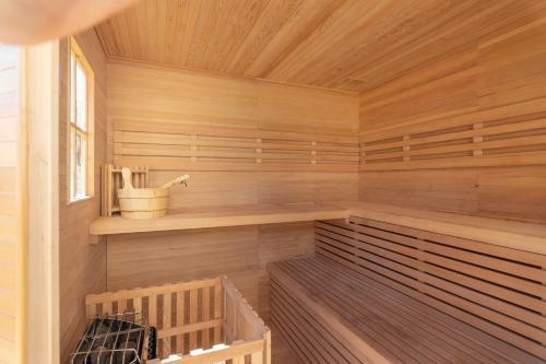 Spa House W Sauna, Hammocks, Outdoor Kitchen & Bbq
