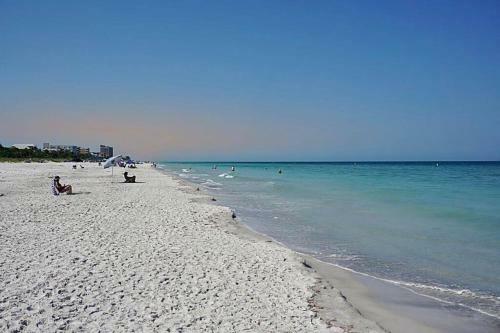 Apartamento 10 Steps To The Beach Couples Retreat