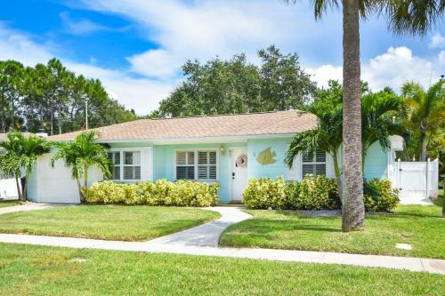 A Vacationer's Dream - Monthly Pool Home Home
