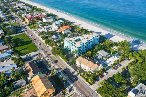 Apartamento 100 Steps To Indian Rocks Beach, Ocean Side, 2 Bedroom Updated Condo
