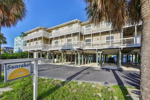 Apartamento 100 Steps To Indian Rocks Beach, Ocean Side, 2 Bedroom Updated Condo