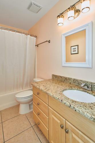 Charming Beach Cottage With Stunning Unset Views Pets Are Welcome Here Bella8