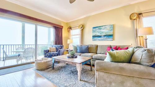 On The Rocks By Teeming Vacation Rentals