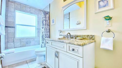 On The Rocks By Teeming Vacation Rentals