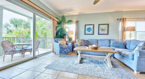 On The Rocks By Teeming Vacation Rentals