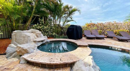 On The Rocks By Teeming Vacation Rentals