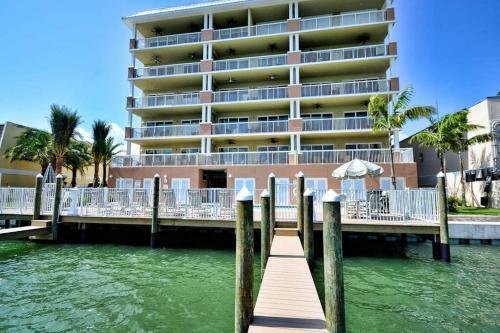 Apartamento Waterfront - 3beds -2kings -pool -balcony - Walk To Beach
