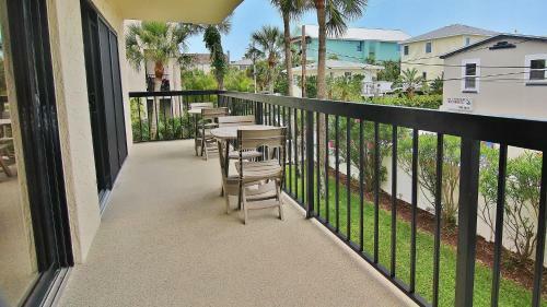 Sand Castle North 201 By Teeming Vacation Rentals