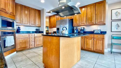 Sun West Palms By Teeming Vacatin Rentals