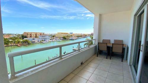 Sun West Palms By Teeming Vacatin Rentals