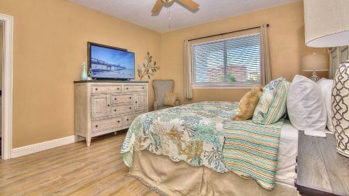Sun West Palms By Teeming Vacatin Rentals