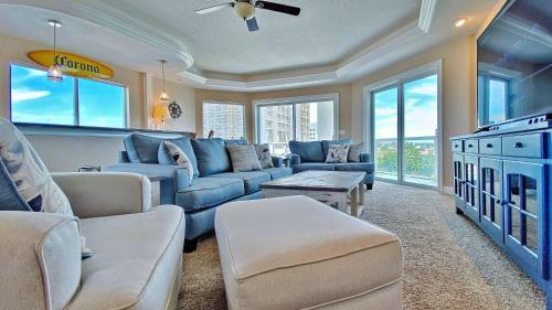 Sun West Palms By Teeming Vacatin Rentals