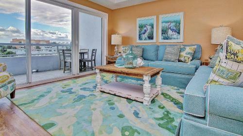 Sun West Palms By Teeming Vacatin Rentals