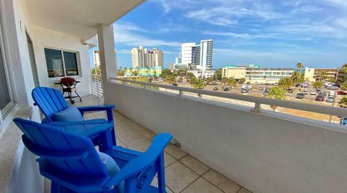 Sun West Palms By Teeming Vacatin Rentals