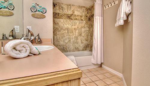 Beach Palms By Teeming Vacation Rentals