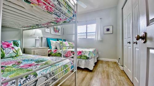 Beach Palms By Teeming Vacation Rentals