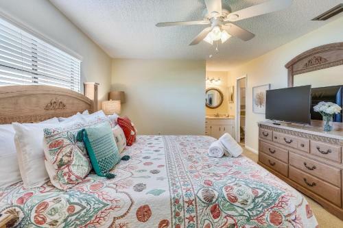 Sea Shell 24 -charming Townhome Near The Beach With Pool And Bbq