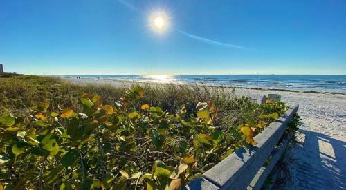 Beachside Villas 204b By Teeming Vacation Rentals