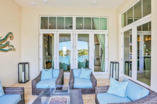 Island Estate Waterfront Villa