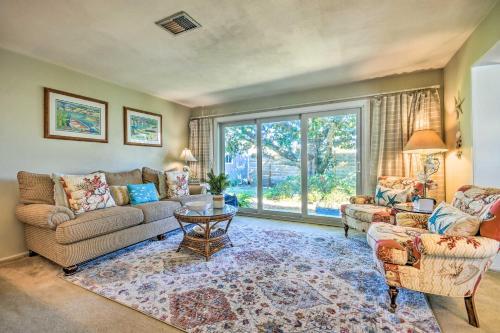 Fort Walton Beach Cottage With Private Yard!