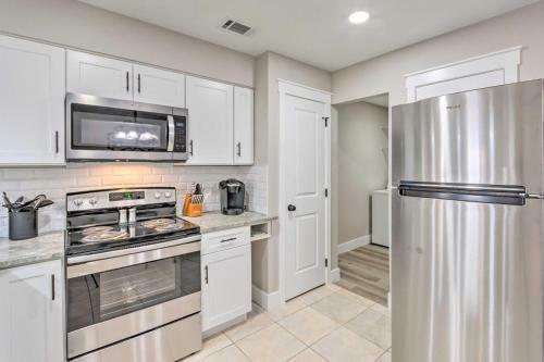 Fort Walton Beach Townhome Less Than 3 Mi To Beach!