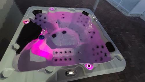 One Story Luxury Villa With Hot Tub