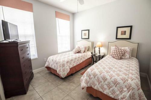 Sharon's Calabay Parc Vacation Home