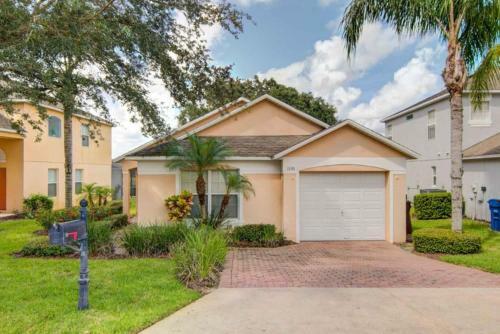 Southern Dunes Home Lake Views! Home