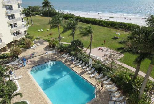 Estero Beach & Tennis 1108a By Kathy Nesbit Vacations