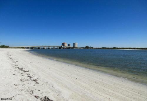 Carlos Pointe 413 By Kathy Nesbit Vacations