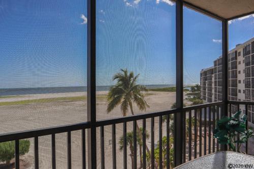 Carlos Pointe 413 By Kathy Nesbit Vacations
