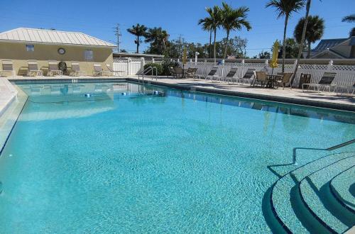 Sand Caper 407 By Kathy Nesbit Vacations