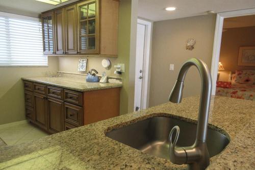 Carlos Pointe 512 By Kathy Nesbit Vacations