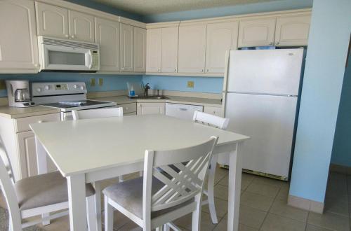 Estero Beach & Tennis 503c By Kathy Nesbit Vacations