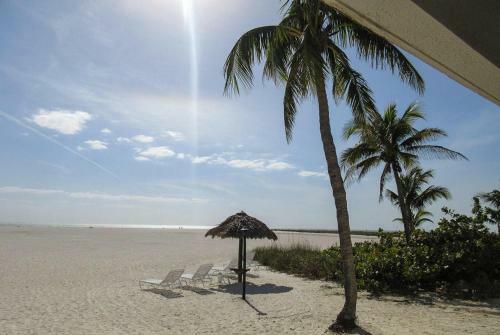 Castle Beach 302 By Kathy Nesbit Vacations