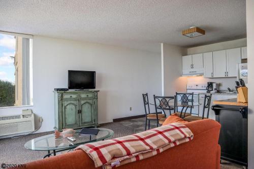 Estero Beach & Tennis 105b By Kathy Nesbit Vacations