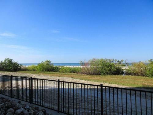 Creciente 213n By Kathy Nesbit Vacations