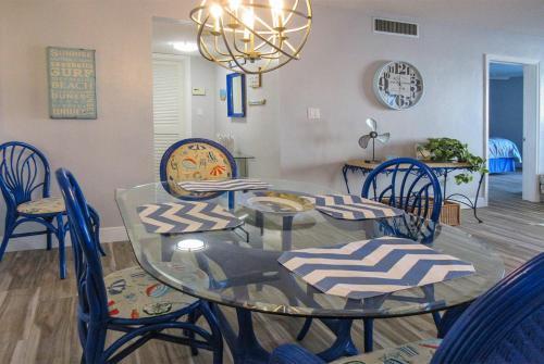 Creciente 213n By Kathy Nesbit Vacations