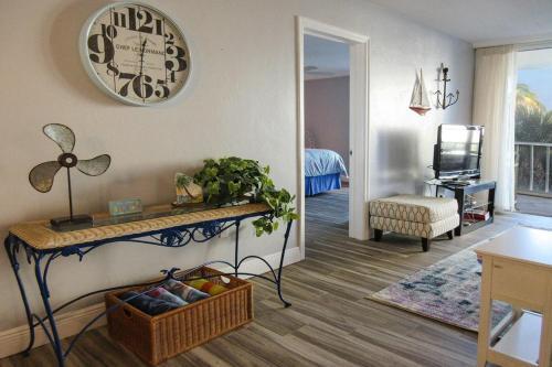 Creciente 213n By Kathy Nesbit Vacations