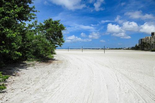 Sand Caper 108 By Kathy Nesbit Vacations