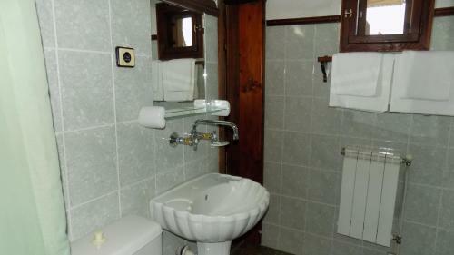 Hostal Dona Guest House