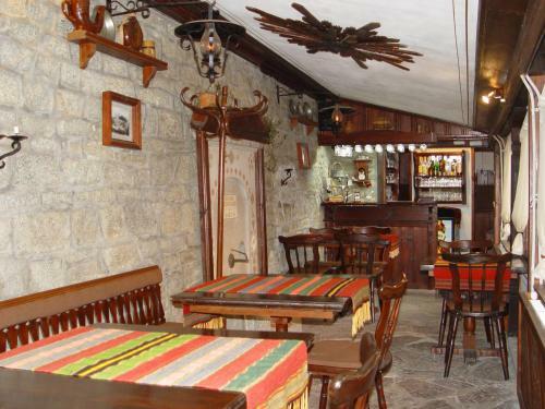 Hostal Dona Guest House