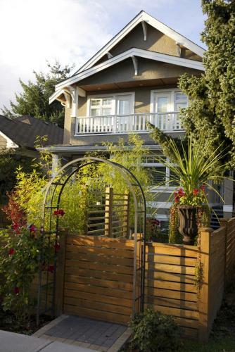 Apartamentos Kitsilano Home 2 Home