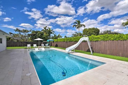 Miami Home Outdoor Pool With Slide And Fire Pit!