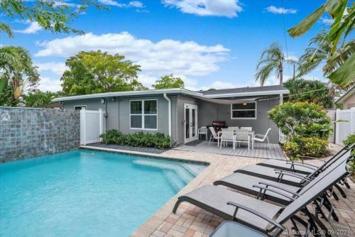 Wilton Manors Cottage 4 Bd 4 Bth W/2 Private Pools