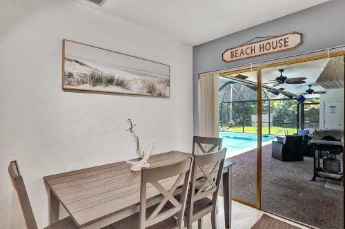 Family Friendly Home- 7 Minutes From The Beach!