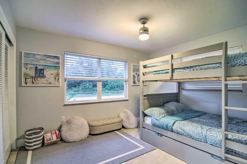 Updated Largo Home With Private Pool And Lanai!