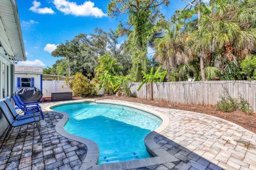 Beachy Bungalow