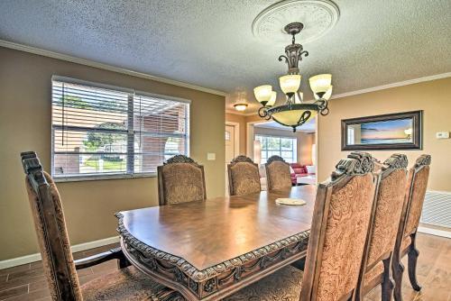 Idyllic Largo Escape With Private Pool And Lanai!