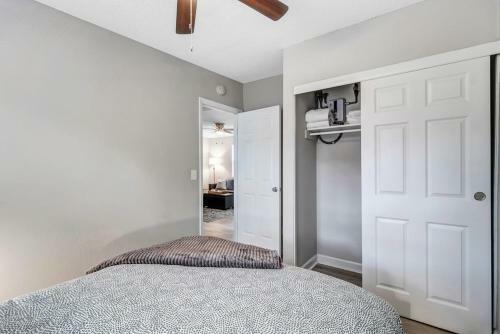 Cozy Apartment On Shaded Street!